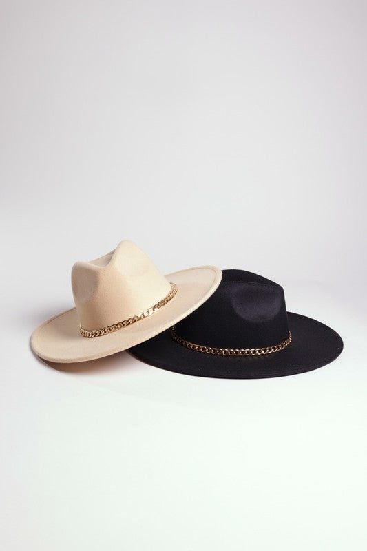 Gold Chain Fedora Hat – Casual Luxury – LA BÂCHÉ