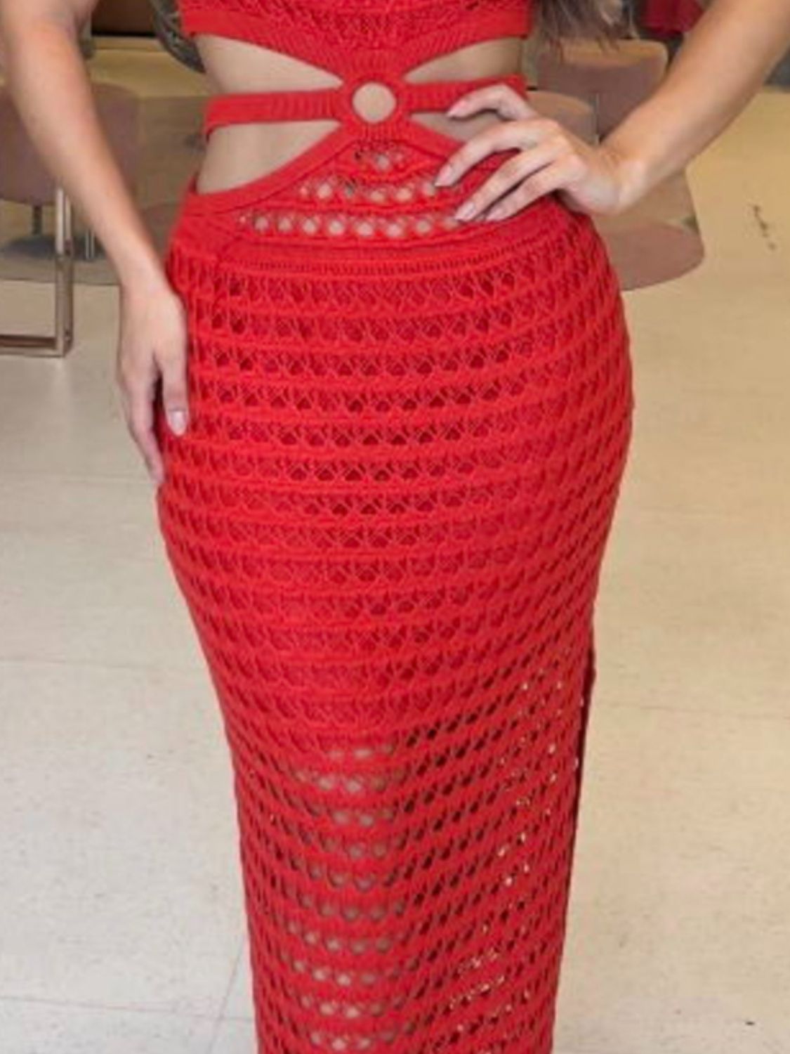 Pulloverkleid mit Rundhalsausschnitt, Schlitz und Cut-Out